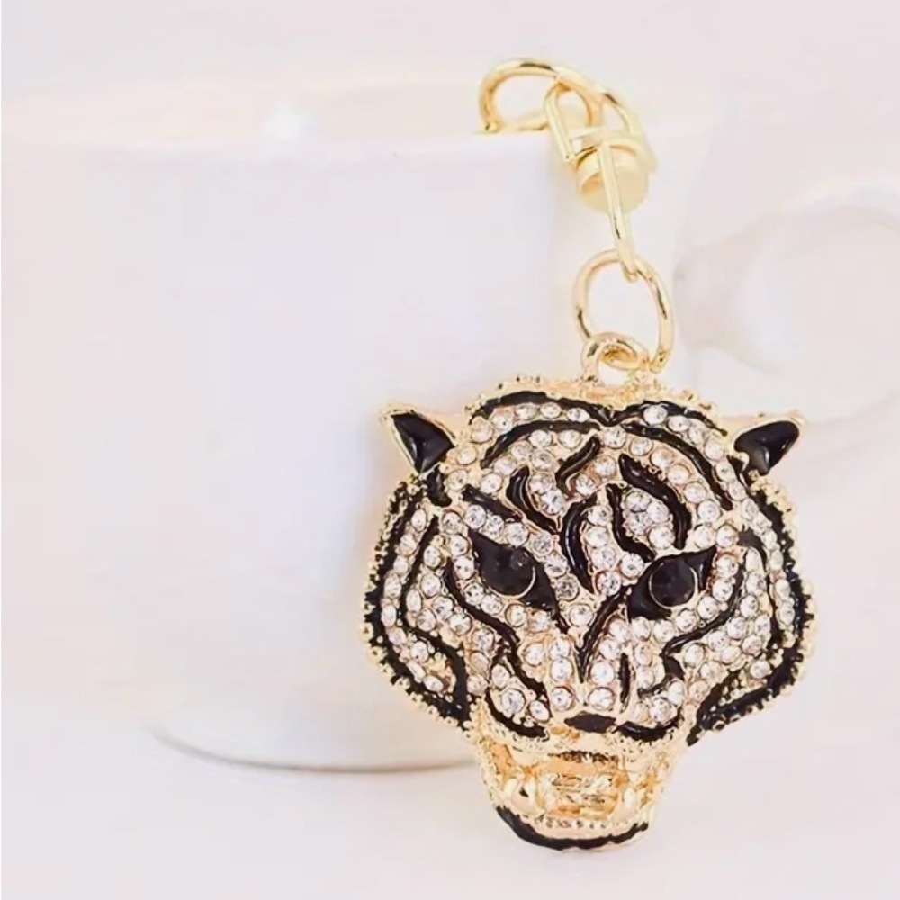 Gold and Black Tiger Keychain - Picture 5 of 6